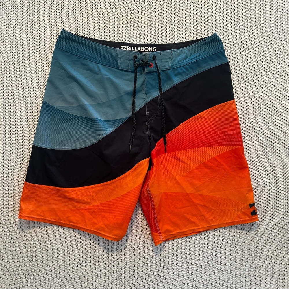 Billabong Men's Blue and Orange Board Shorts like new zip back pocket
